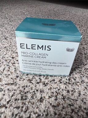 ELEMIS Pro-Collagen Marine Cream - Aqua Green Packaging